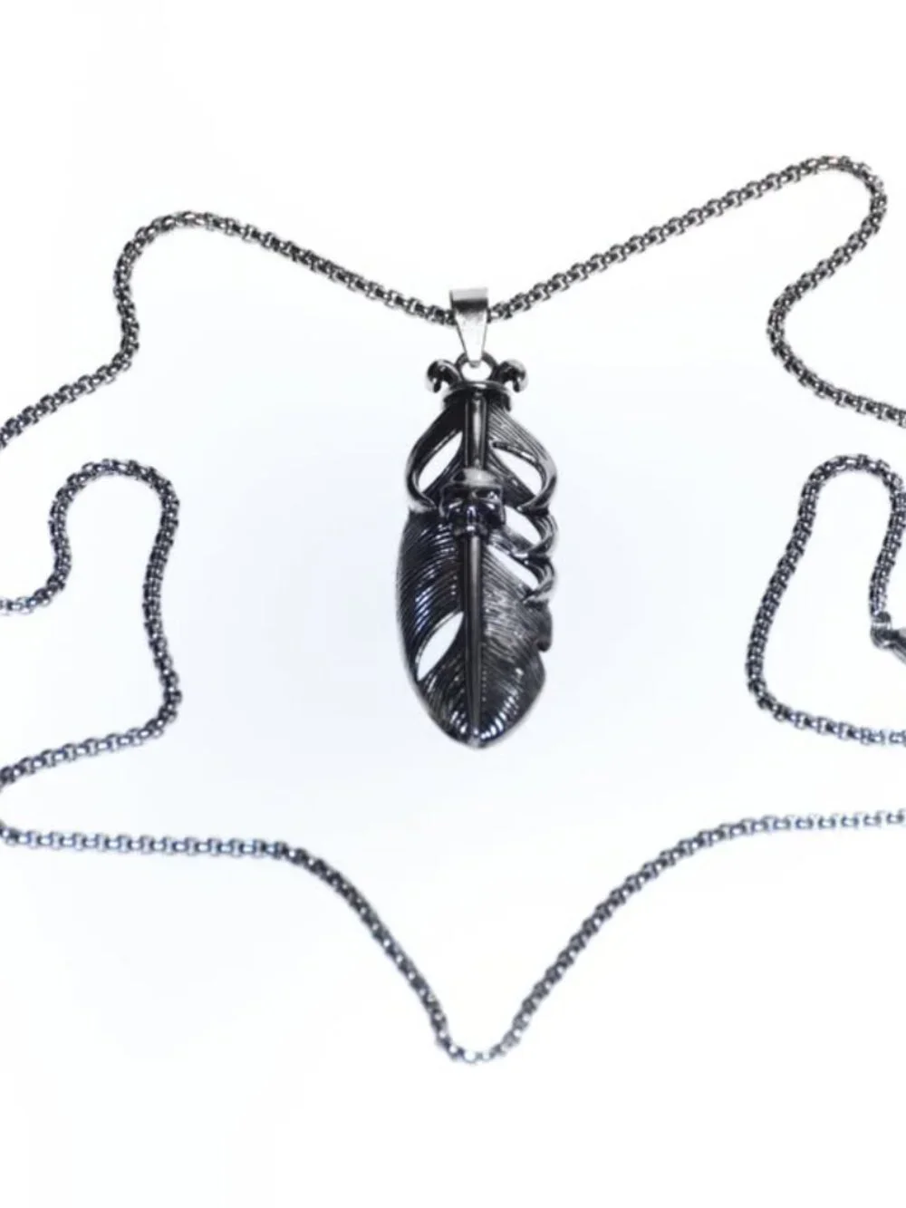 Men's Edge Quill & Skull Necklace – Men's Gothic Silver Pendant